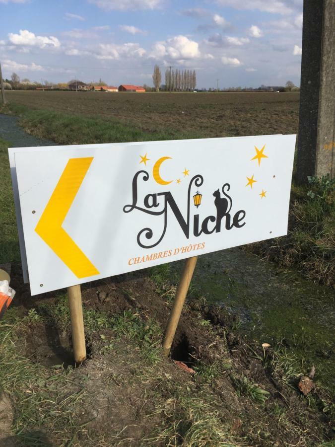 Отель La Niche Richebourg  Экстерьер фото
